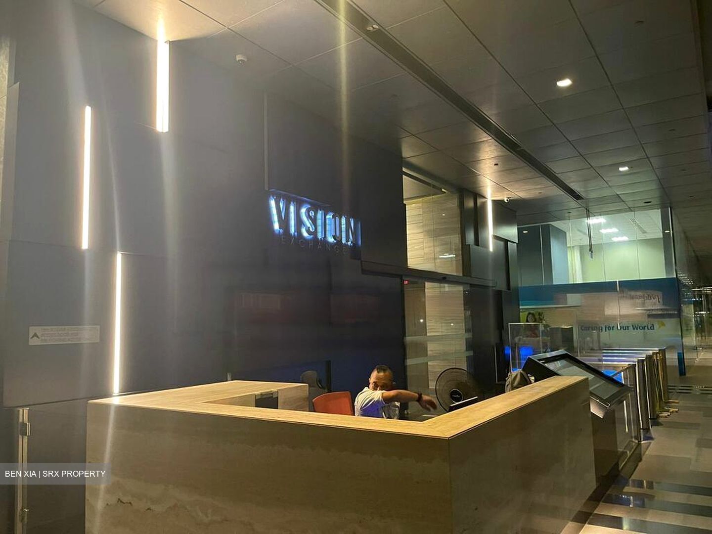Vision Exchange (D22), Retail #475653411